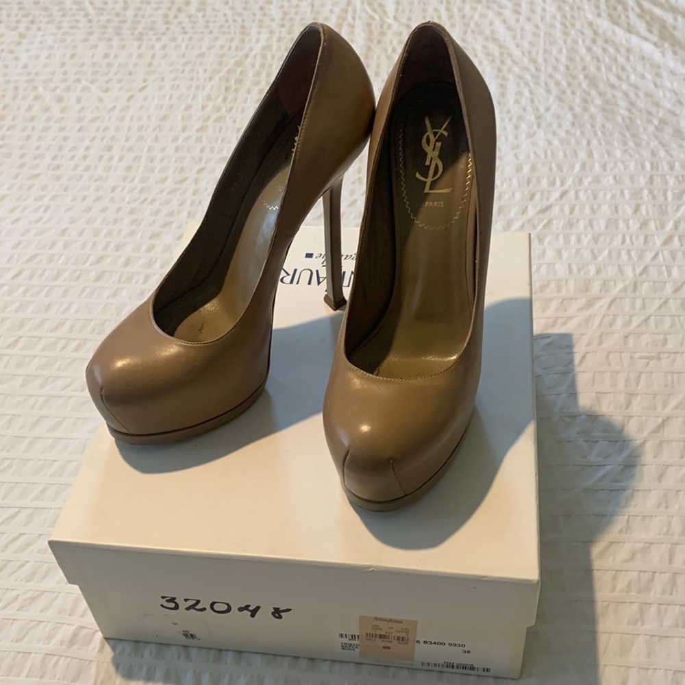 YSL Tribtoo heels in Nappa/Nude size 38/8.
